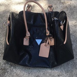 GUESS TRAVEL BAG